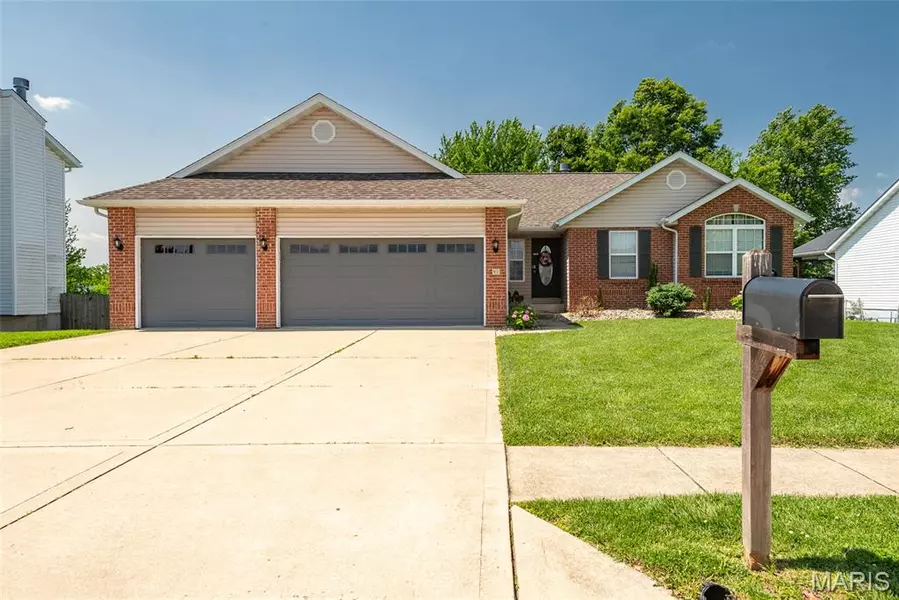 91 Stonebrooke, Troy, IL 62294