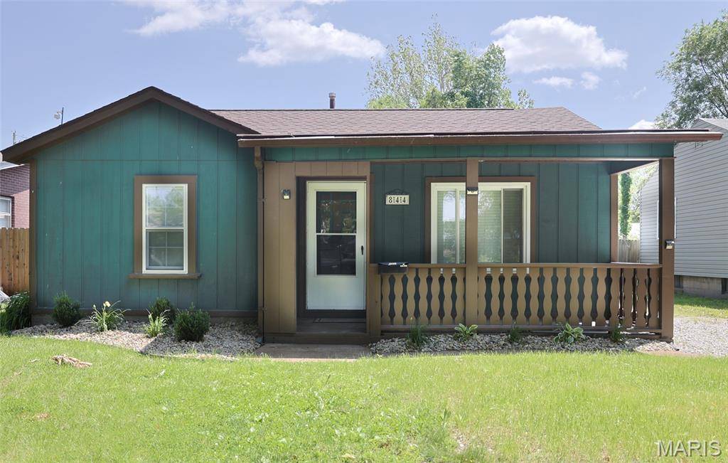 844 Longfellow AVE, Wood River, IL 62095