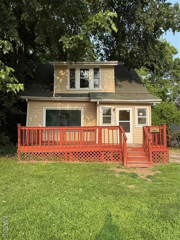 Alton, IL 62002,2213 Johnson ST