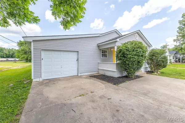 Poplar Bluff, MO 63901,815 W Victor ST