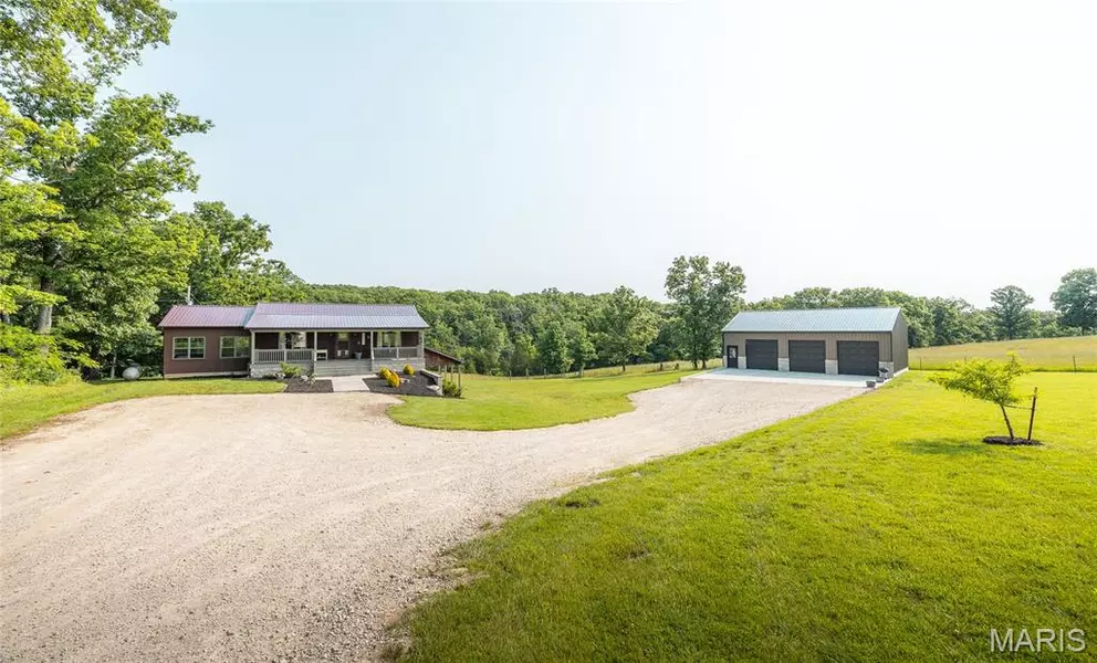 1507 Ferd LN, Owensville, MO 65066