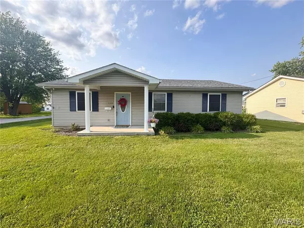 1319 W Church ST, Bowling Green, MO 63334