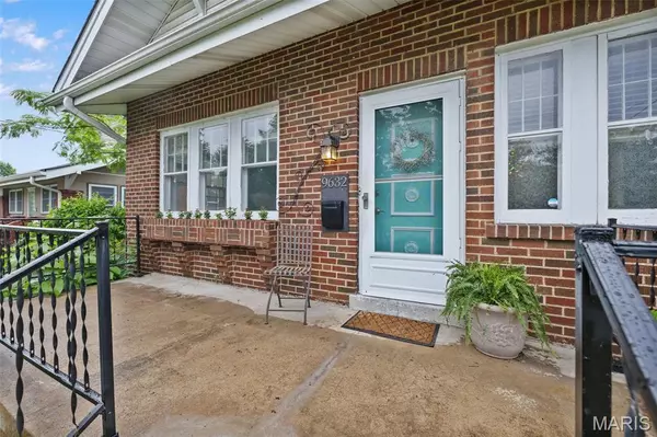 Crestwood, MO 63122,9632 Big Bend BLVD