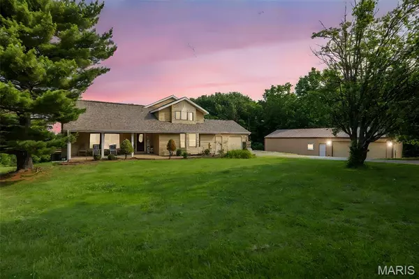 795 Schluersburg RD, Augusta, MO 63332