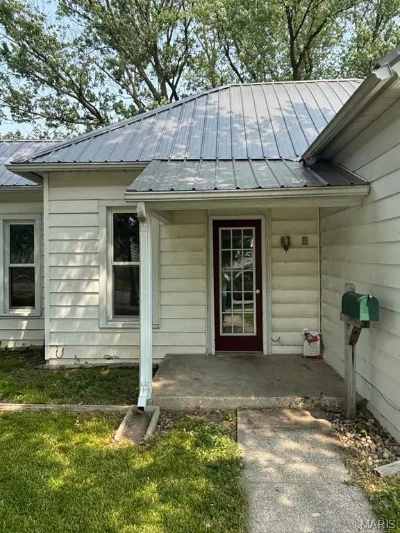 Monroe City, MO 63456,410 S Main Street