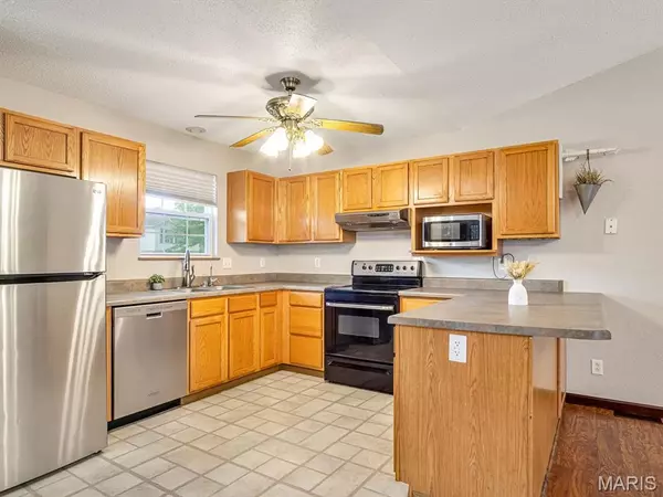 Valmeyer, IL 62295,109 E Red Bud CT