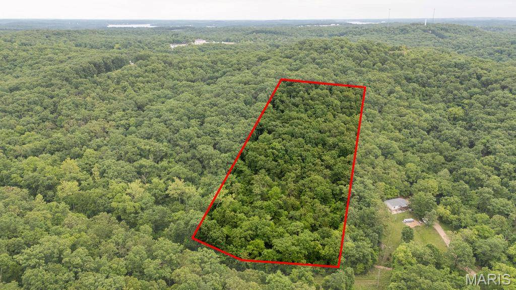 000 Red Cedar Road, Sunrise Beach, MO 65079