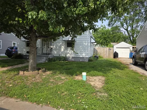 Wood River, IL 62095,531 12th ST