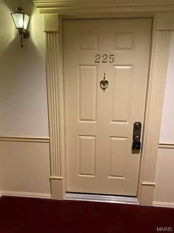 St Louis, MO 63146,12917 Portulaca DR #225