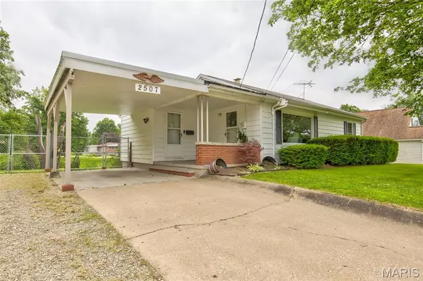 Alton, IL 62002,2507 N Rodgers AVE
