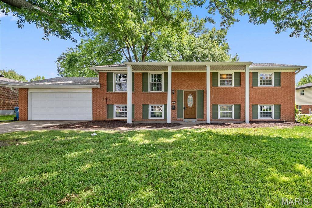 2604 Headland DR, St Charles, MO 63301