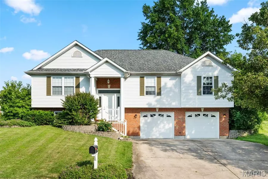 204 Hara LN, Washington, MO 63090