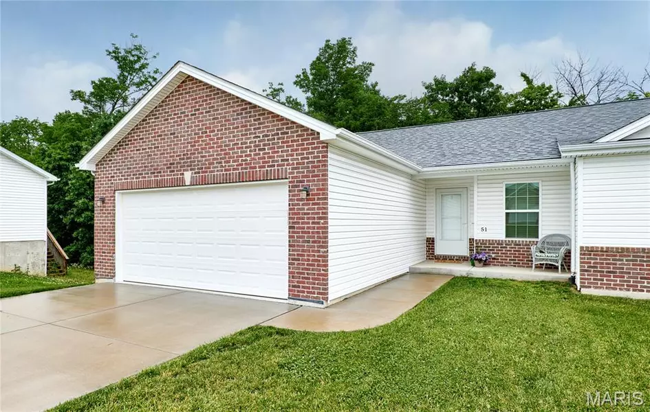 51 Schulze DR, Troy, MO 63379