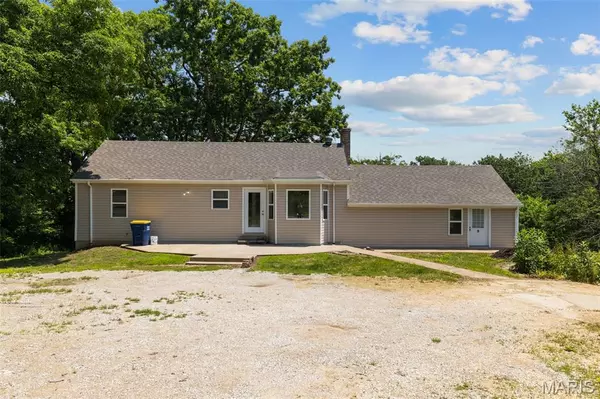 Warrenton, MO 63383,511 Middletown RD