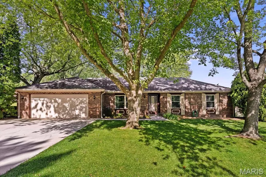 9 EAGLE DR, Shiloh, IL 62221