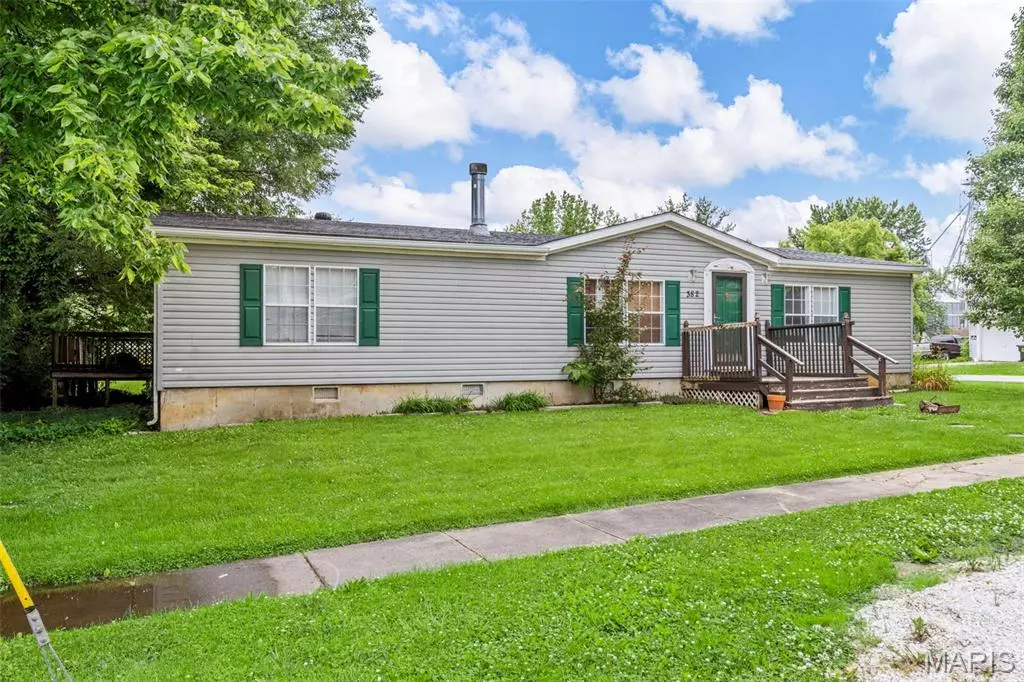 Hawk Point, MO 63349,382 W Lincoln ST