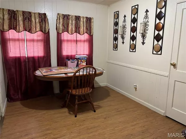 Belleville, IL 62220,1118 Lilac DR