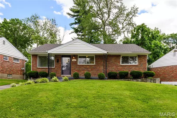 7870 Trenton AVE, University City, MO 63130