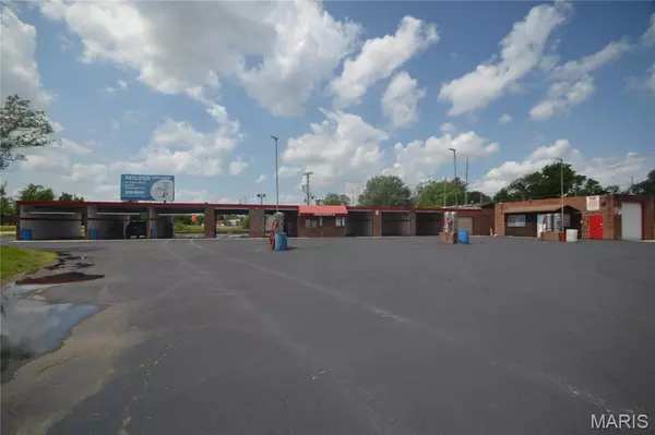 2205 Camp Jackson RD, Cahokia, IL 62206