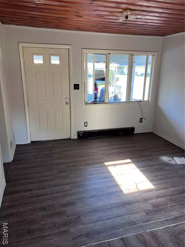 Carbondale, IL 62901,1950 N Illinois AVE