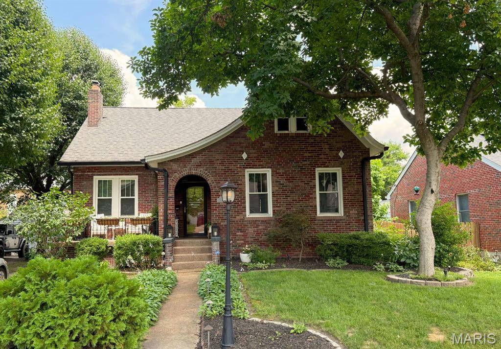 7009 Stanford AVE, St Louis, MO 63130