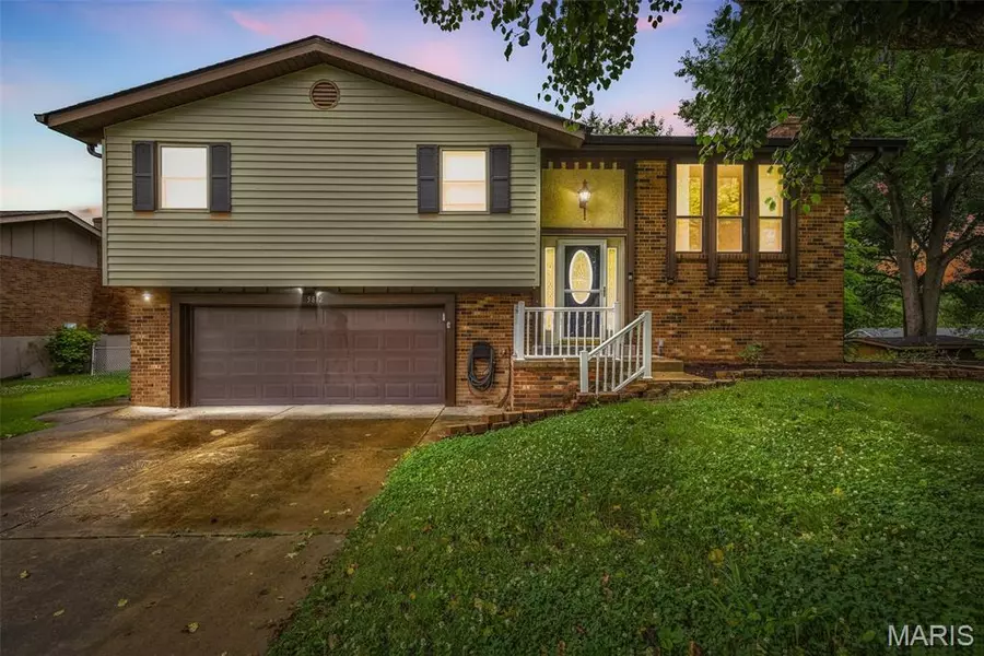 5812 Cranberry DR, Imperial, MO 63052