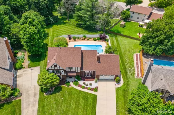 Collinsville, IL 62234,10 Cypress Point DR