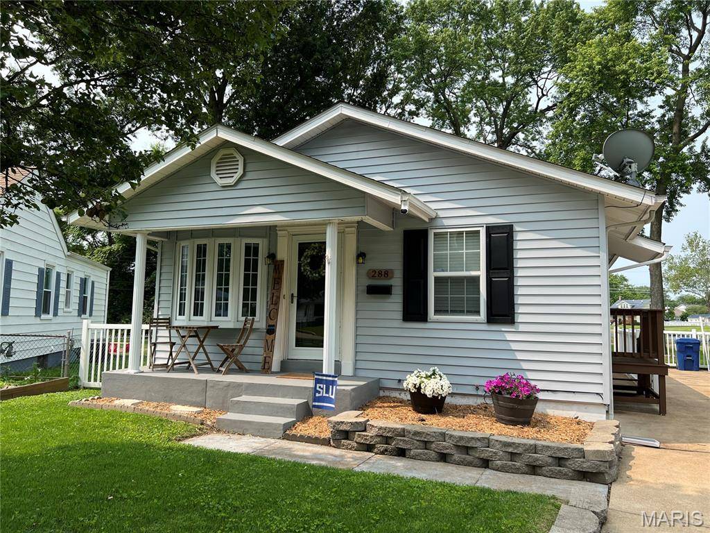 288 Elmdale CT, Florissant, MO 63031