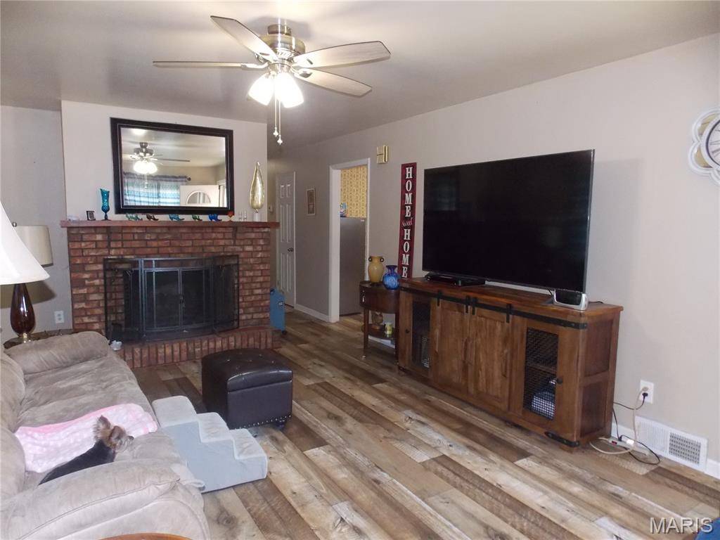 Poplar Bluff, MO 63901,2023 N 14th ST