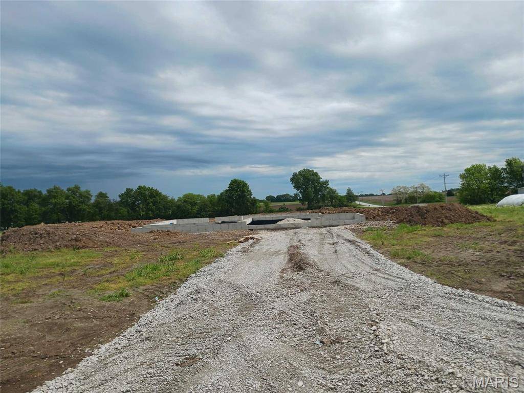 104 Tick Rd., Silex, MO 63377