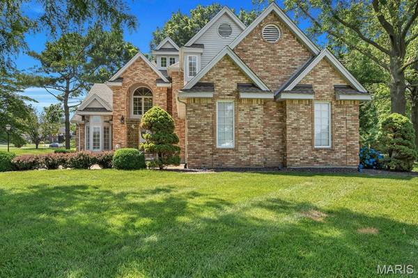 108 Lucys LNDG, Waterloo, IL 62298