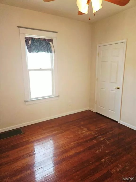 East Alton, IL 62024,223 Kingshighway