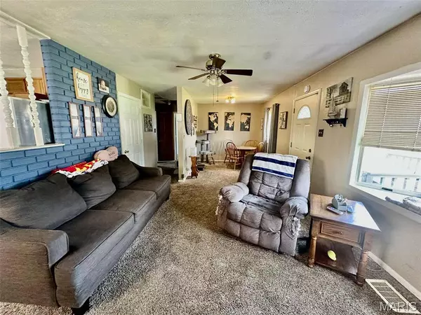 East Alton, IL 62024,116 Charlene ST