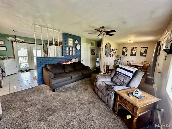 East Alton, IL 62024,116 Charlene ST