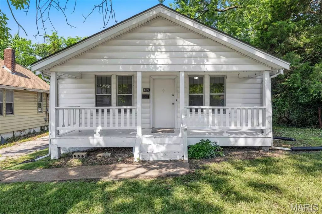 University City, MO 63130,1323 Fairview AVE