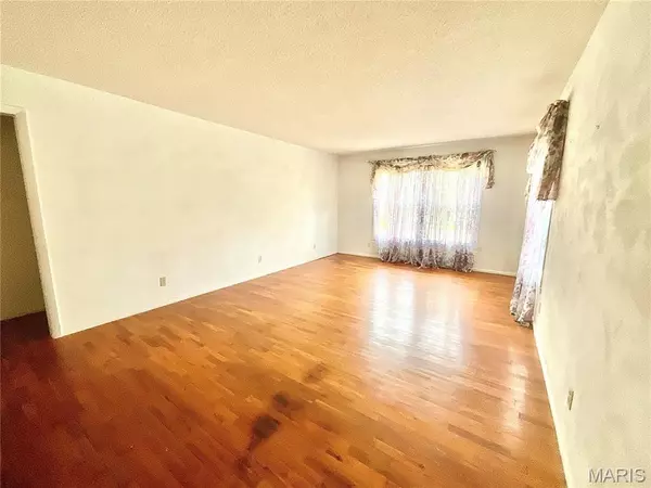 Hannibal, MO 63401,39 Hillcrest DR