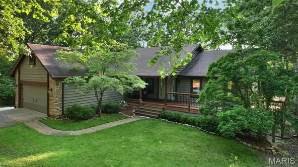 877 Red Fox DR, Innsbrook, MO 63390