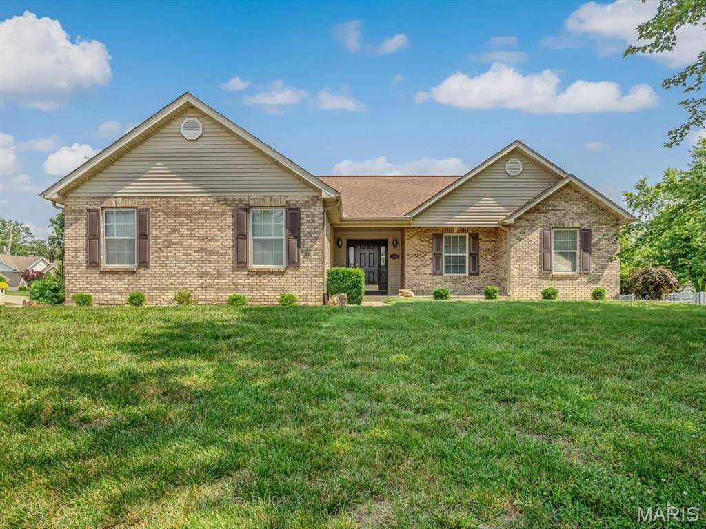 5767 Meramec CT, Smithton, IL 62285