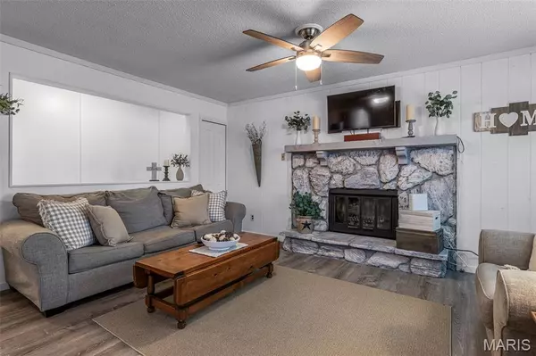 Festus, MO 63028,526 Lee AVE