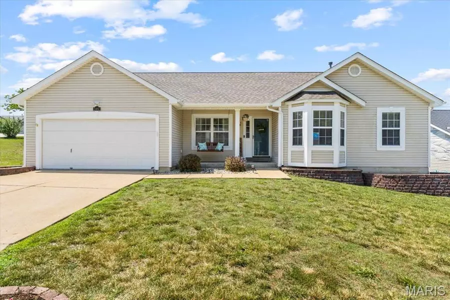 2463 Cobblestone CT, Imperial, MO 63052