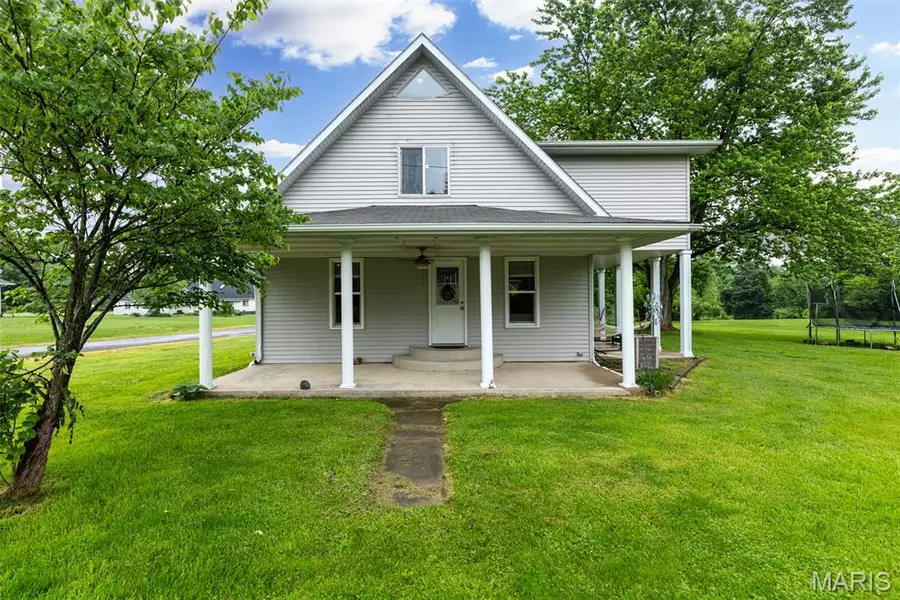 701 Olive ST, Gillespie, IL 62033