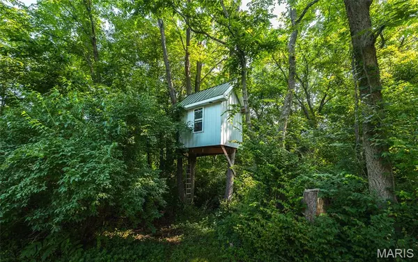 Caledonia, MO 63631,413 S State Highway 21