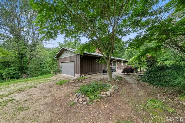 St Clair, MO 63077,1860 Lamplite EST