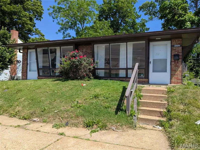 9433 Page AVE, St Louis, MO 63132