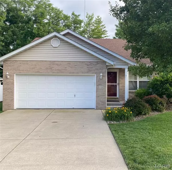 134 Rolling Oaks DR, Collinsville, IL 62234