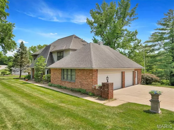 Chesterfield, MO 63017,22 Summerhill LN