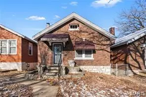 4849 Anderson AVE, St Louis, MO 63115