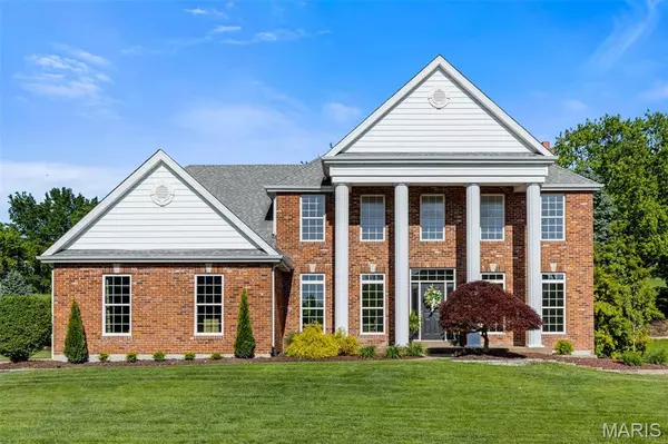 851 Whitmoor DR, Weldon Spring, MO 63304