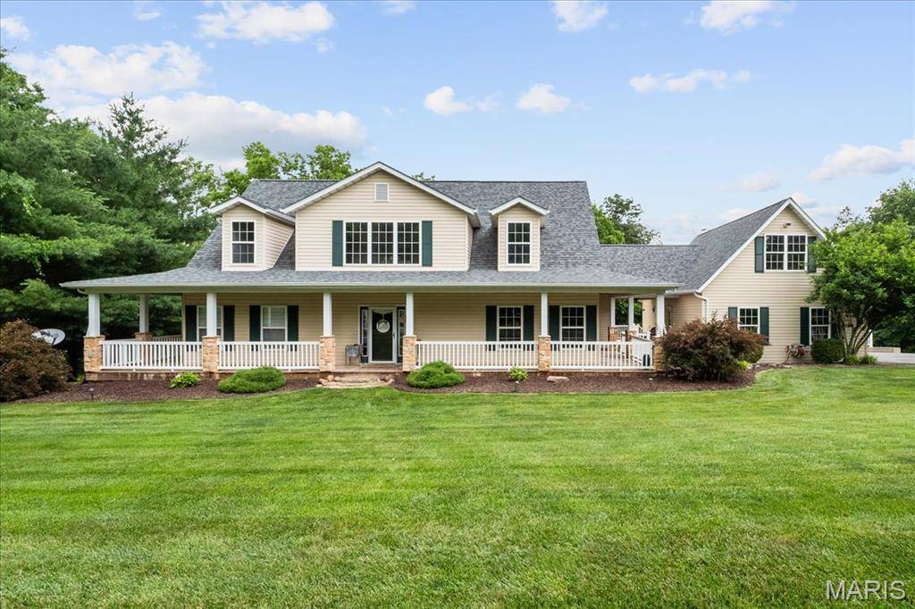 7957 Grizzly HOLW, Waterloo, IL 62298