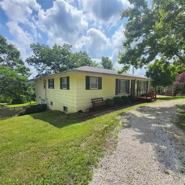 6380 Dolde RD, Cedar Hill, MO 63016